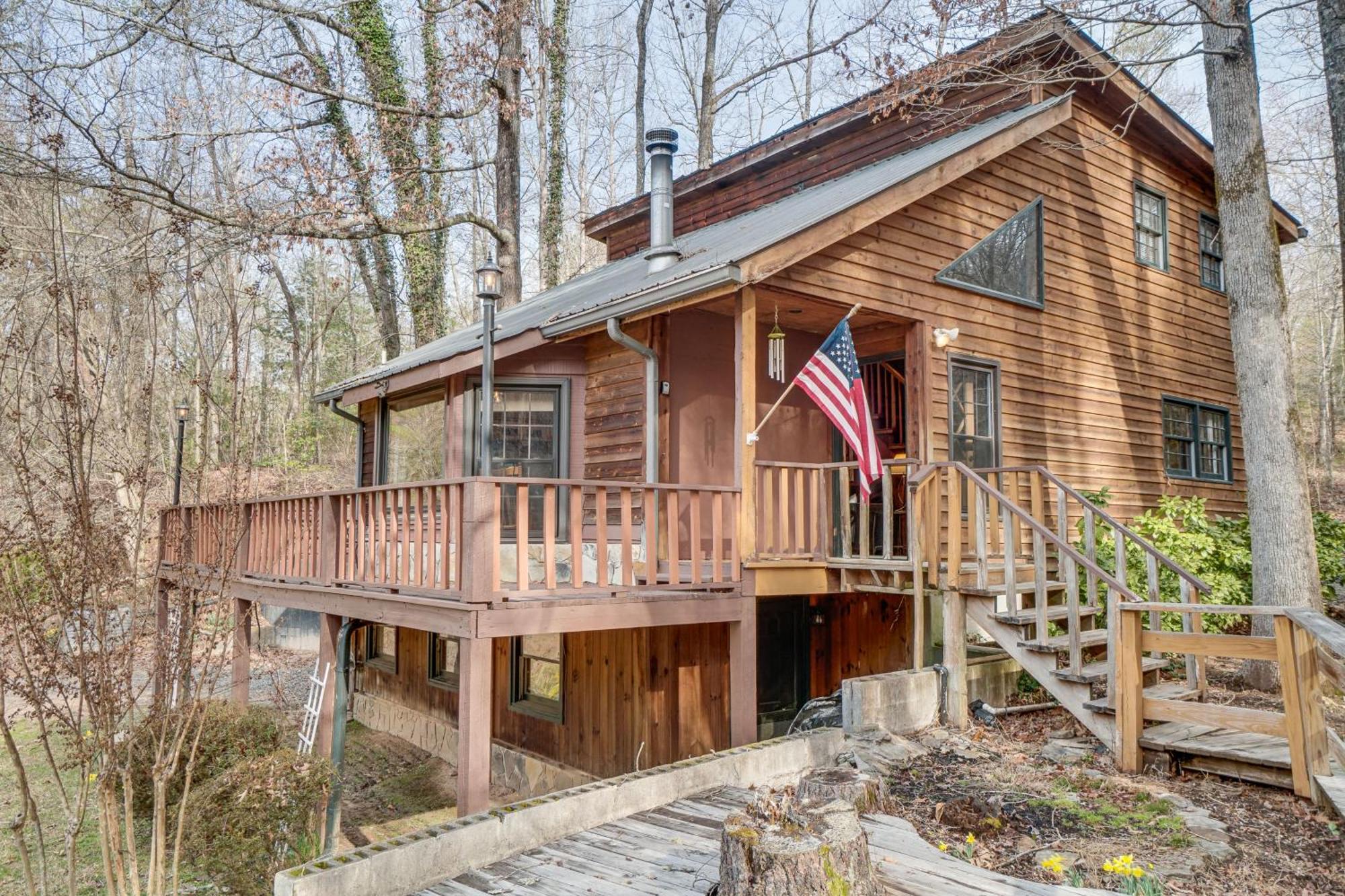 Charming Cabin With Fire Pit And Decks About 7 Mi To Helen Sautee Nacoochee Zewnętrze zdjęcie