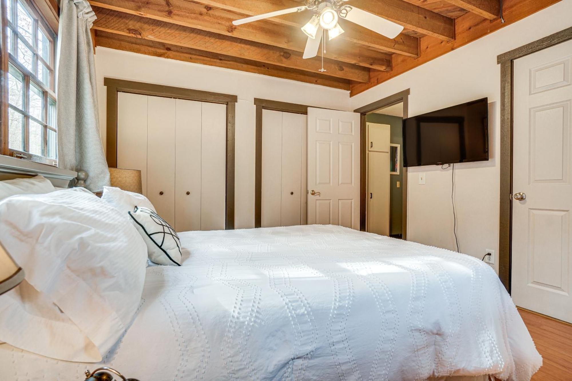 Charming Cabin With Fire Pit And Decks About 7 Mi To Helen Sautee Nacoochee Zewnętrze zdjęcie