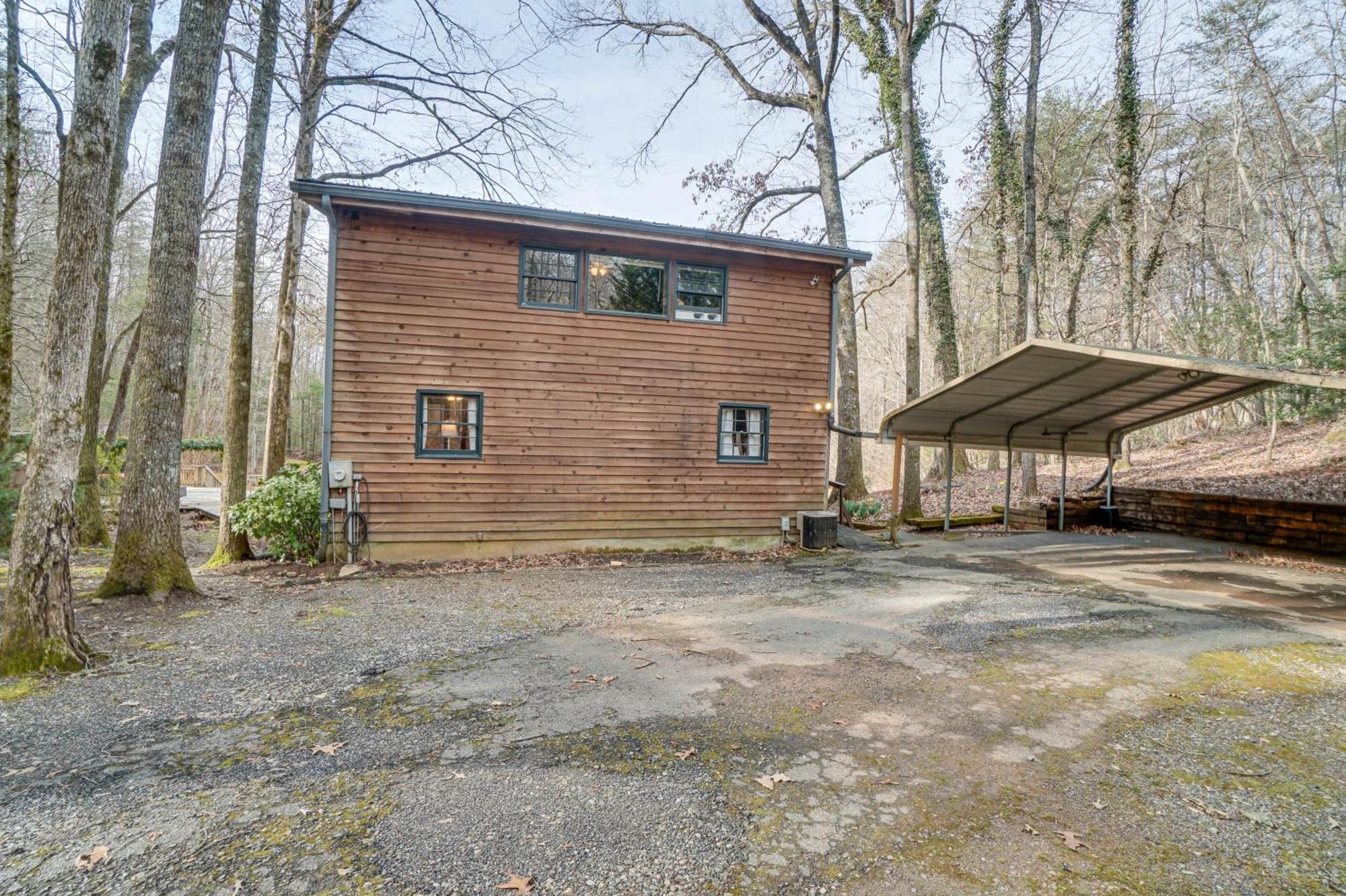 Charming Cabin With Fire Pit And Decks About 7 Mi To Helen Sautee Nacoochee Zewnętrze zdjęcie